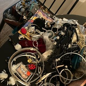 Women’s costume jewelry whole lot one price for all shown some used some new